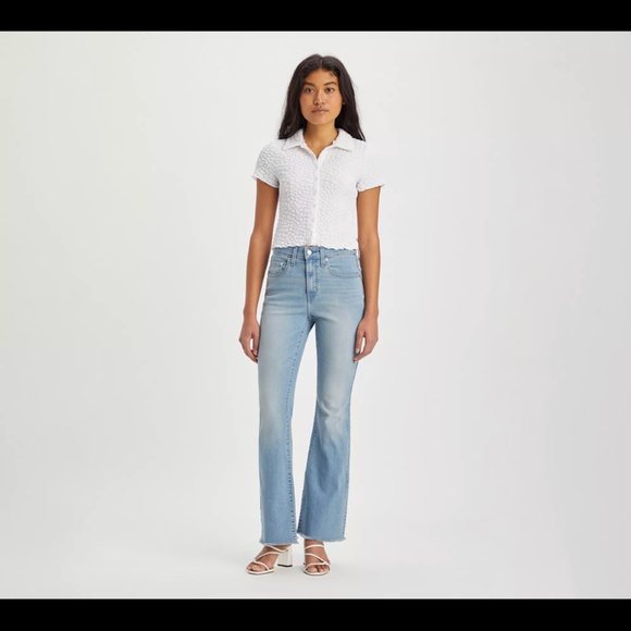 New Levi’s High Rise Flare / Light Wash / Size 30 - Picture 1 of 6